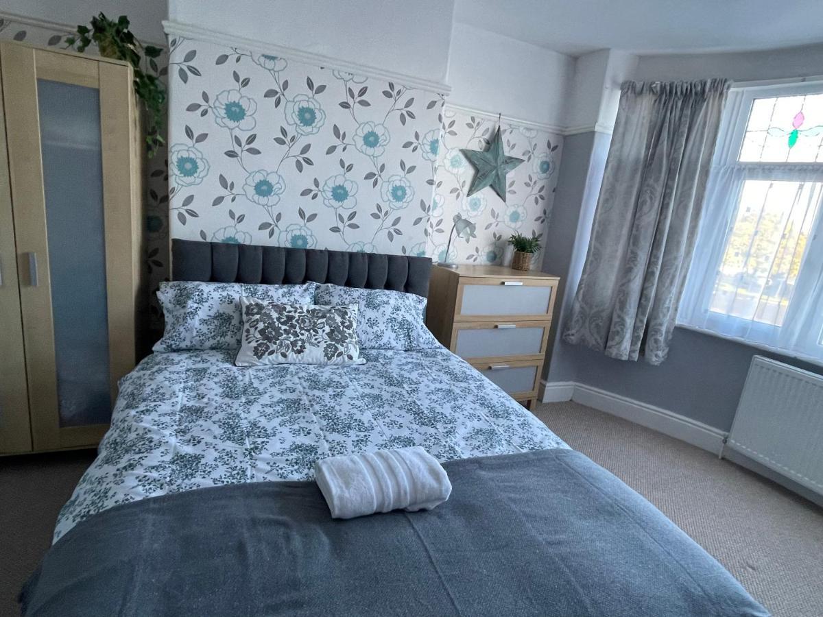 Maple Leaf Guest House Almondsbury Dış mekan fotoğraf