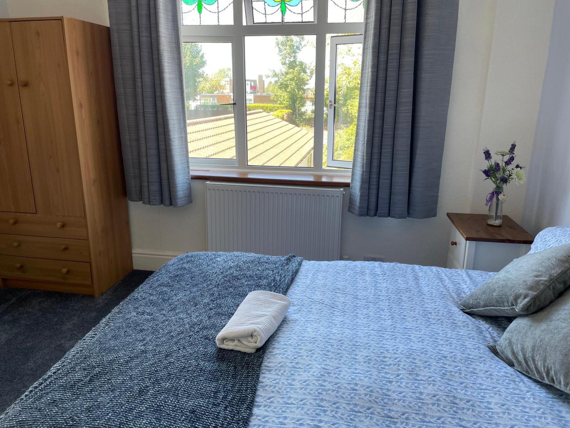 Maple Leaf Guest House Almondsbury Dış mekan fotoğraf